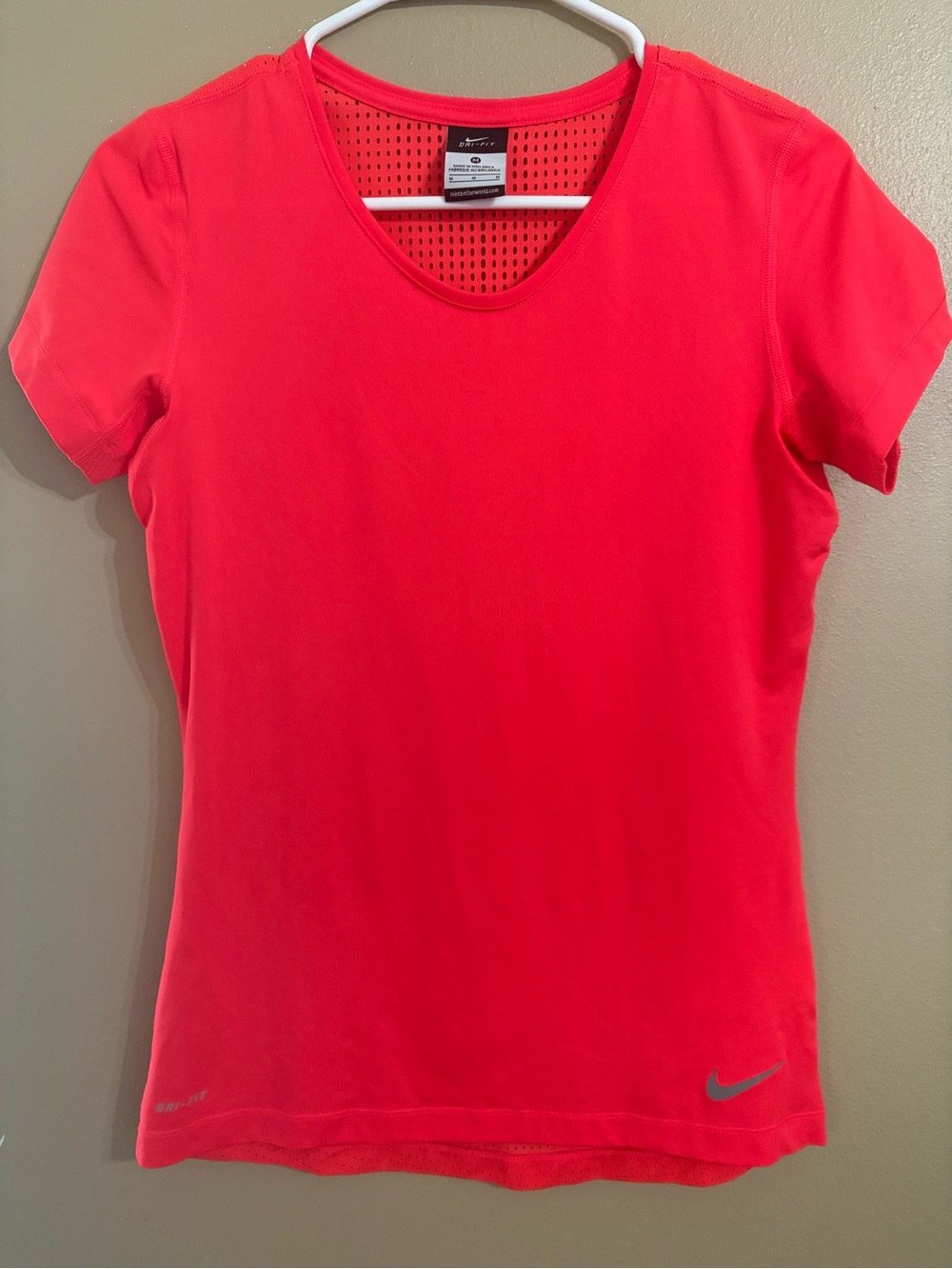 Nike Women’s Bright Coral Short-Sleeve Performance Tee